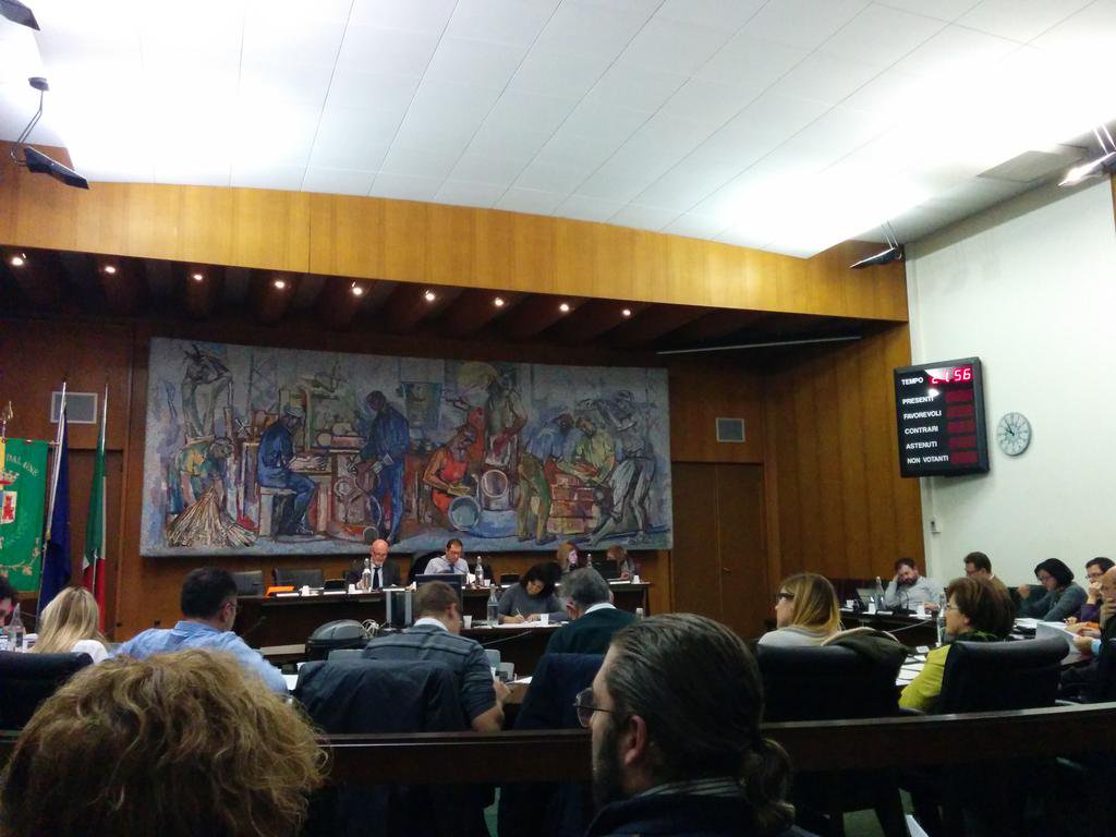 Una foto della sala #opendalmine http://t.co/AuTfZlL7Ob